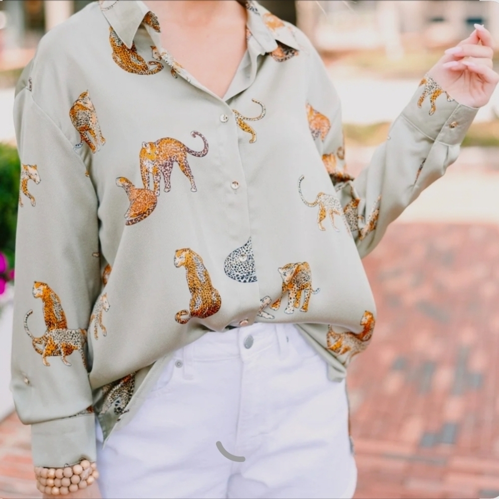 Umgee Olive Green Long Sleeve Leopard Print Shirt XLarge